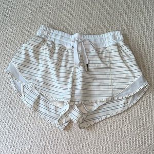 Lululemon Hotty Hot short